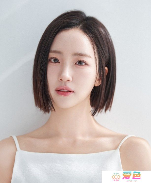 LCK主持裴惠智晒照：new profile 2025年一起创造更多美好吧！